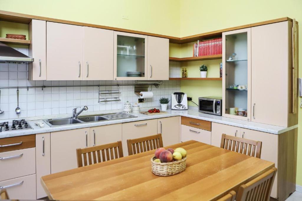 Cuorenapoletano Apartment Naples Exterior photo
